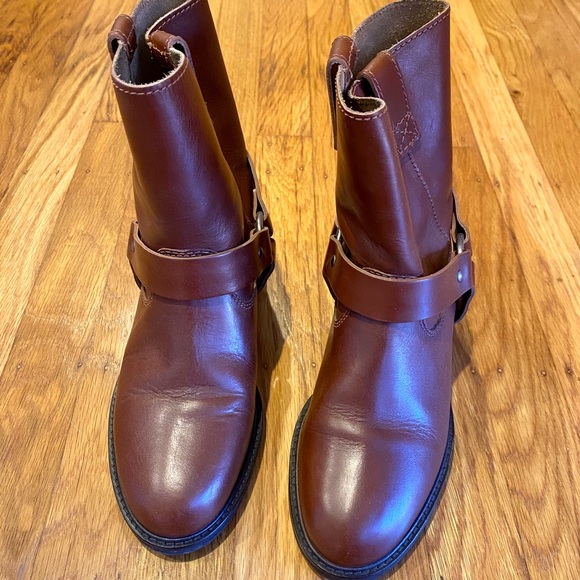 Madewell (Like-New) The TreadSole Harness Boots - Picture 2 of 8